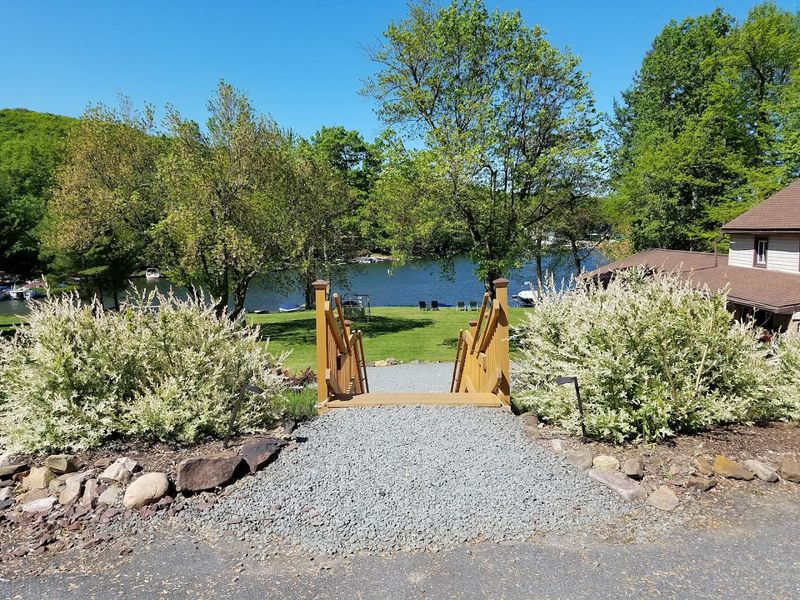 Lake Harmony Inn