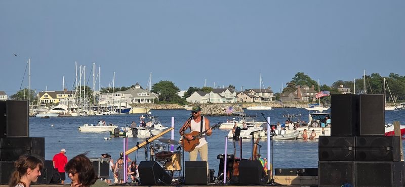Esker Point Beach (Groton, New London)