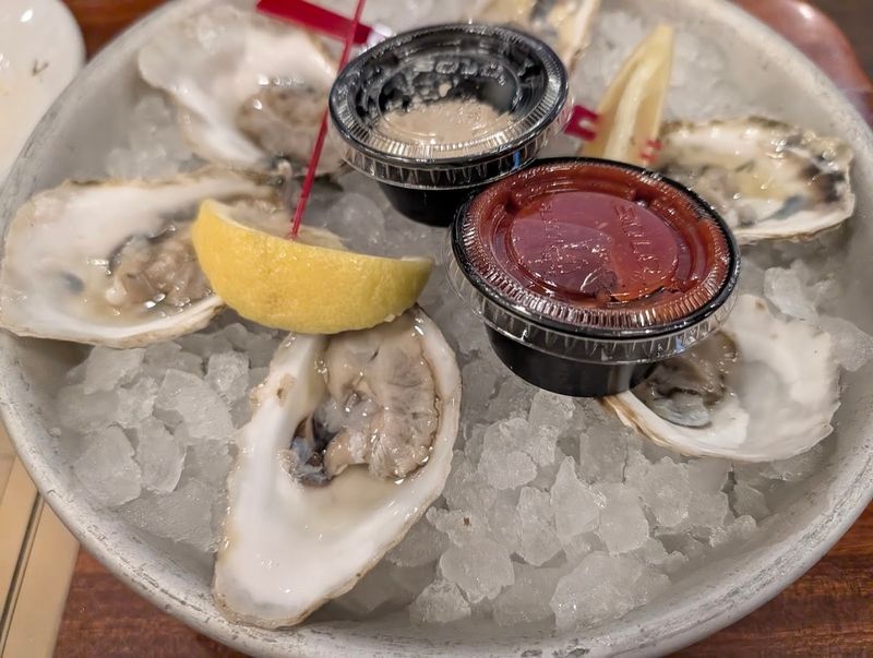 Lucky Oyster Seafood Grill