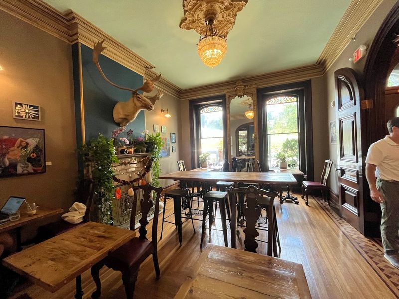 ThreeBirds Coffee House (Easton)