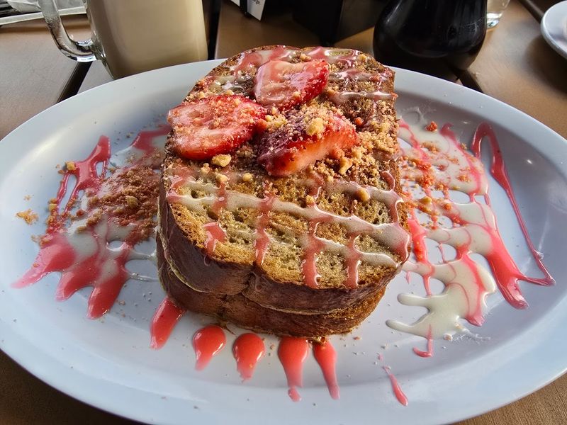 The Dish That Built the Buzz
