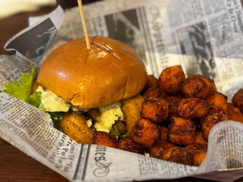 Shore House Tavern &mdash; Sandusky