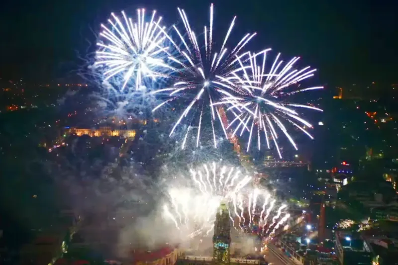Space Coast Fireworks Spectacular (Cocoa Beach, Brevard)