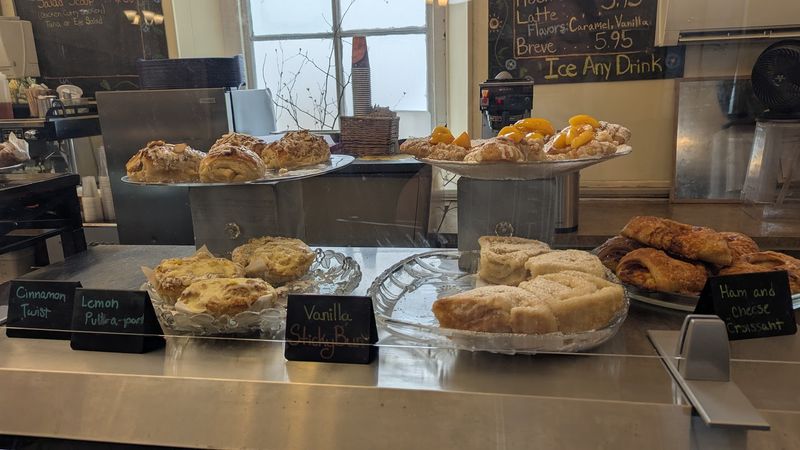 Eileen's Bakery & Café (Fredericksburg)