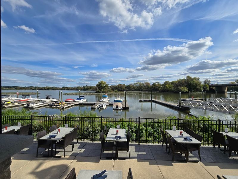 Stinger’s Waterfront