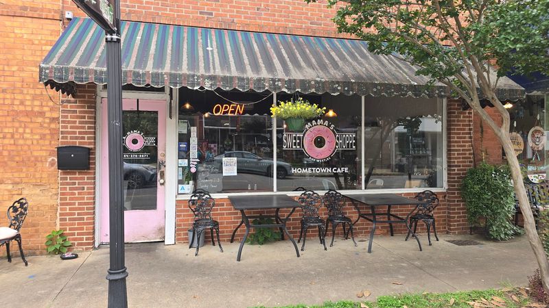 Mama&rsquo;s Sweet Shoppe