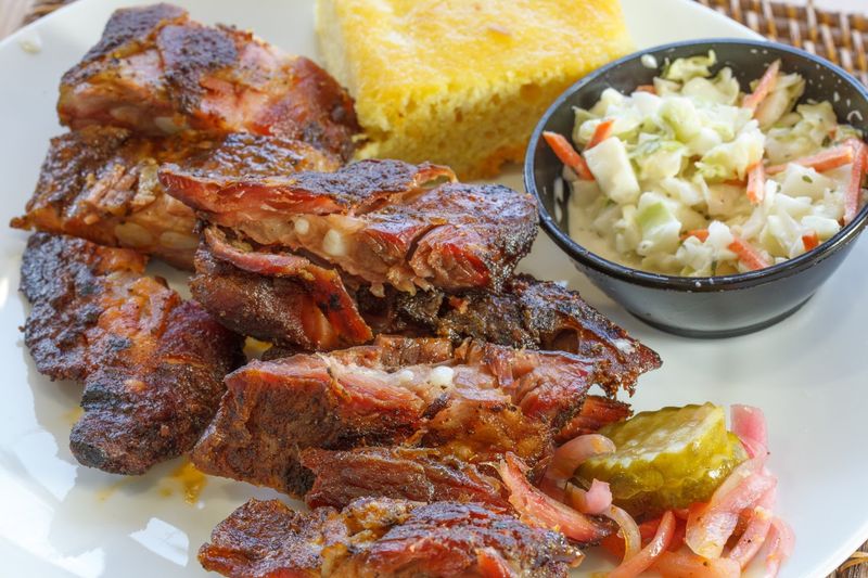Famous Dave's - Lansing, Ingham County