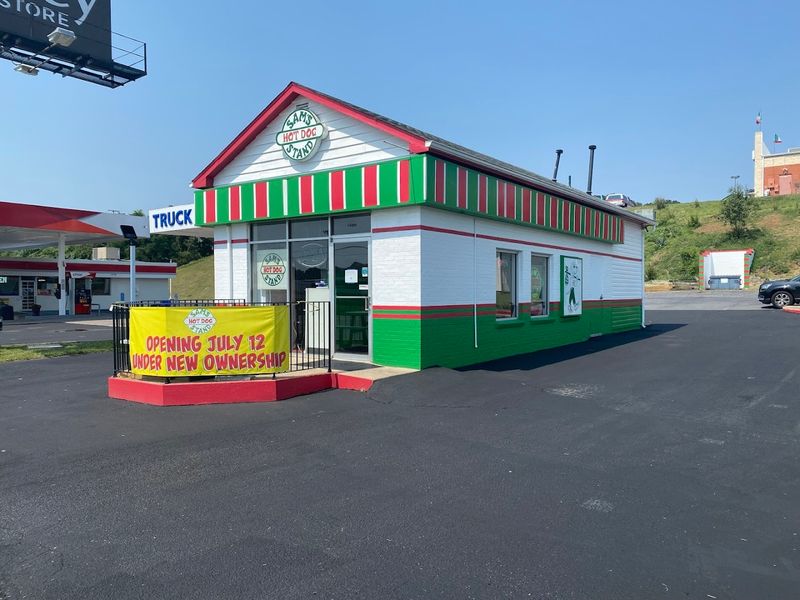 Sam's Hot Dog Stand