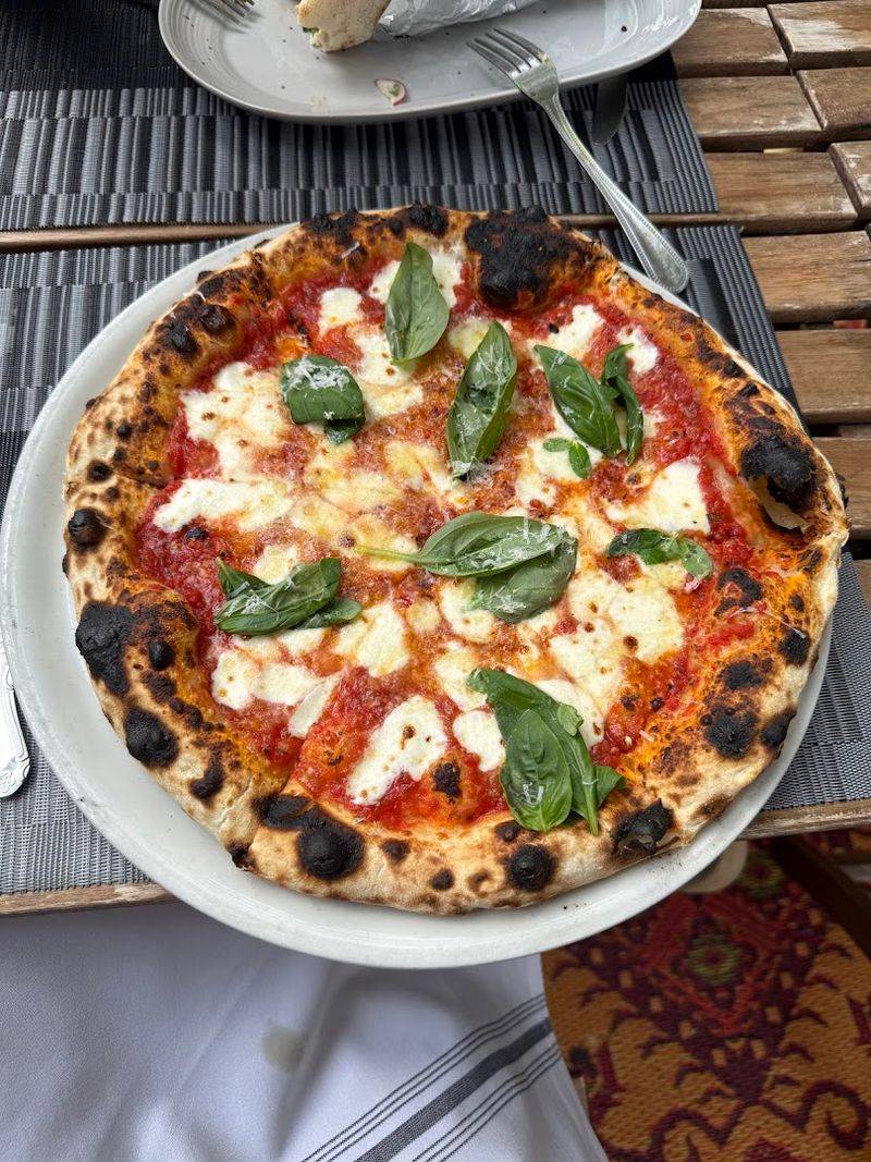 Stina Pizzeria