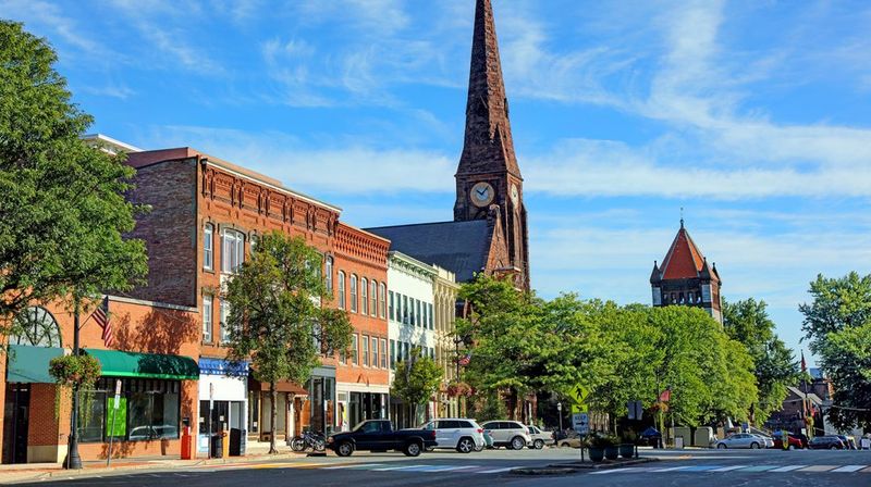 Center Street - Northampton, Hampshire County
