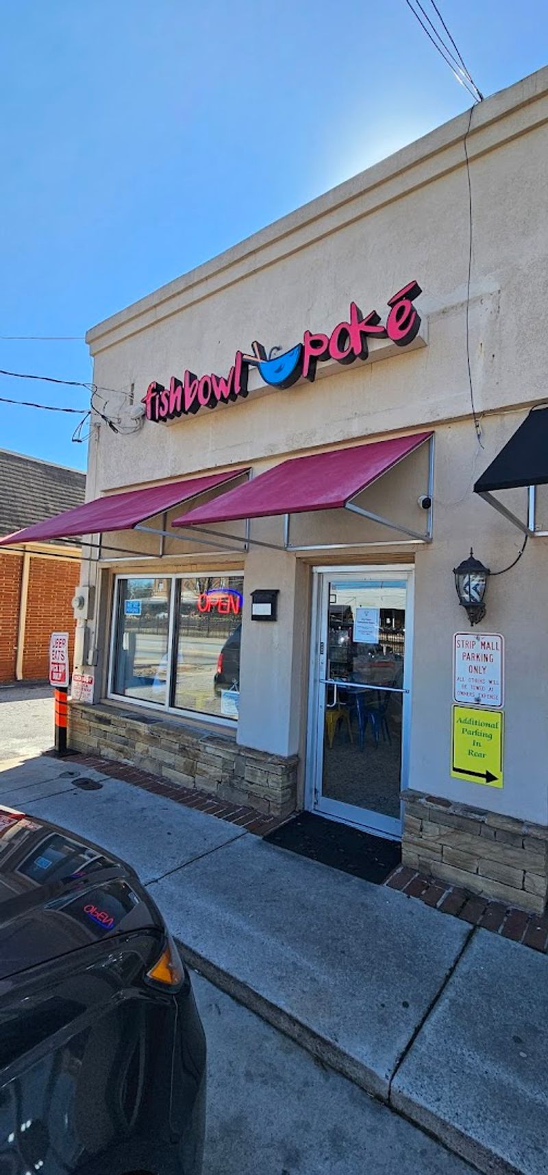 Fish Bowl Pok&eacute; - Hapeville