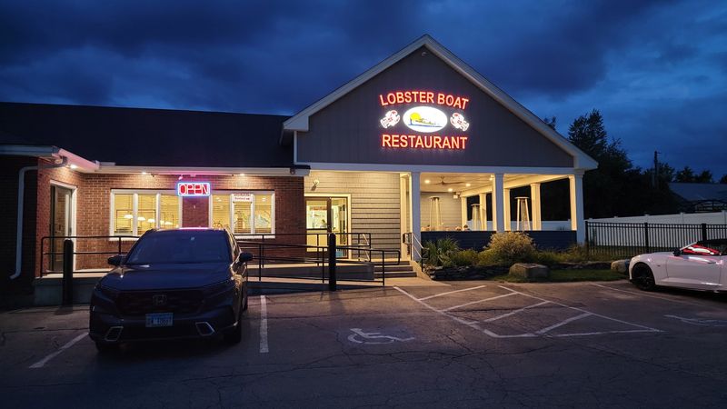 Lobster Boat Restaurant &mdash; Litchfield, New Hampshire