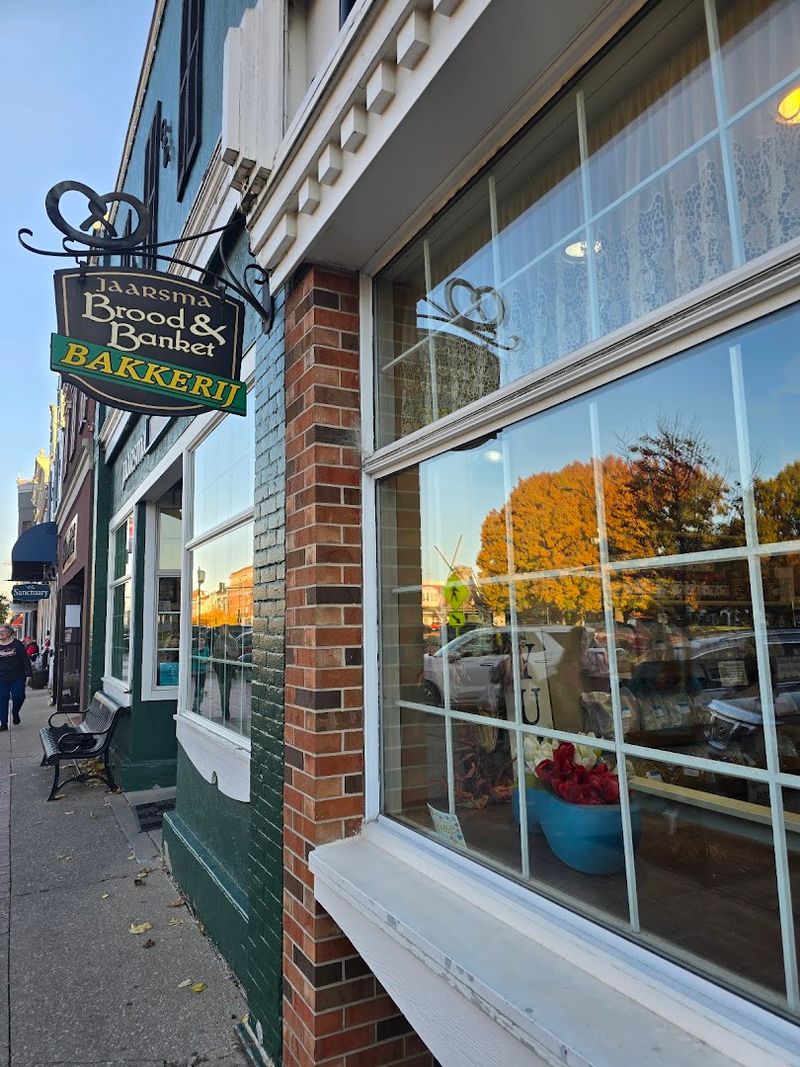 Jaarsma Bakery &mdash; Pella