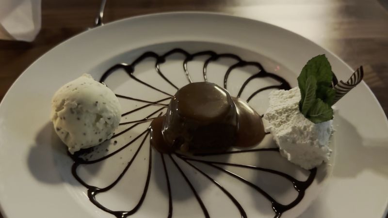 Il Capriccio, Waltham, Middlesex County