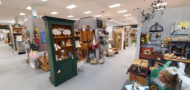 Marietta Square Antiques, Marietta, Cobb County