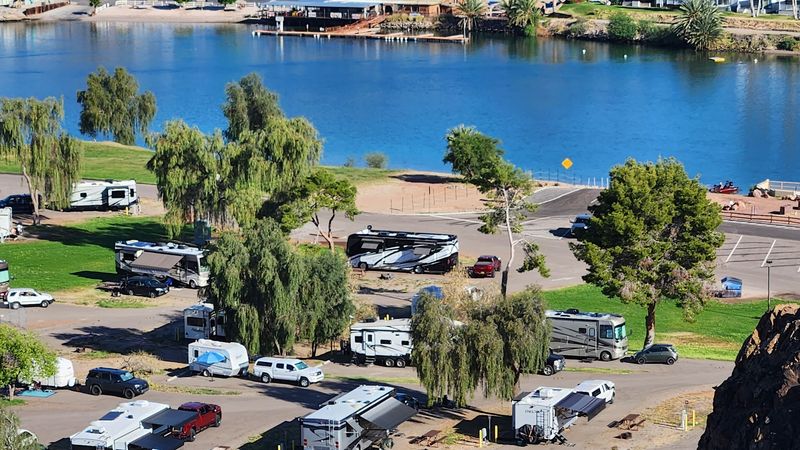 Spacious RV and Tent Camping Sites