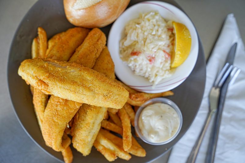 Eastland Inn Restaurant and Tavern &mdash; Berea, Ohio