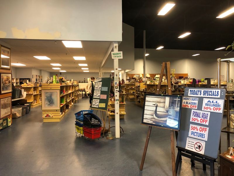 Extended Evening Shopping Hours