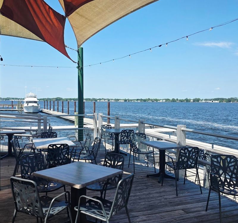 Persimmons Waterfront Restaurant