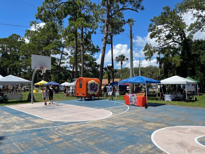 Beaches Green Market