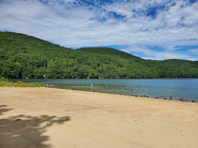 Squantz Pond State Park 