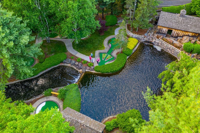 Hidden Valley Miniature Golf (Southington)