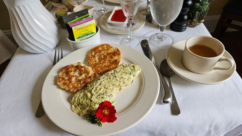 River House Inn Restaurant - Grassy Creek, Ashe County