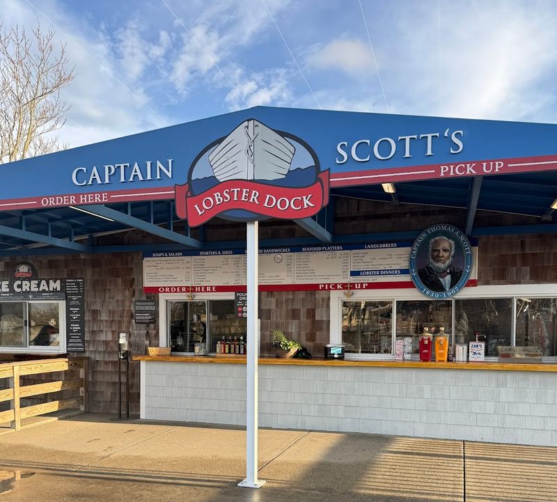 Captain Scott's Lobster Dock (New London)