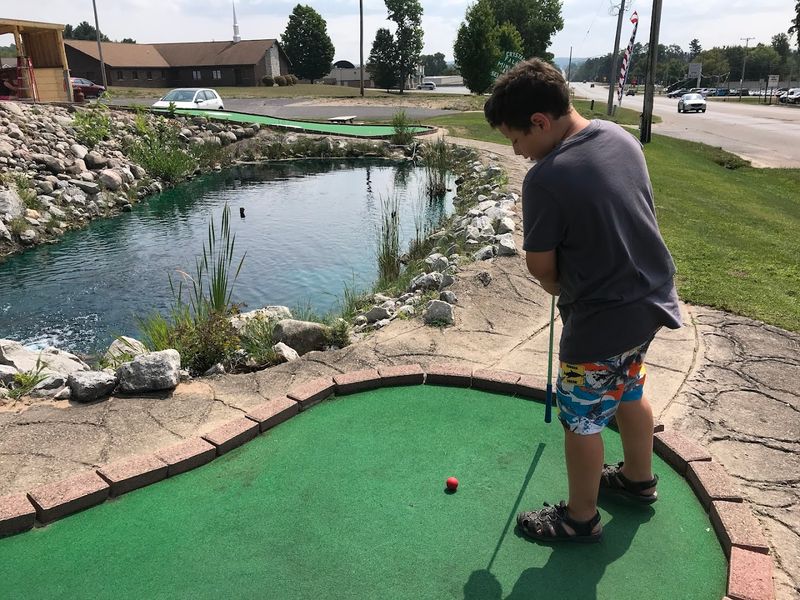 Crystal Falls Mini Golf (Benzonia)