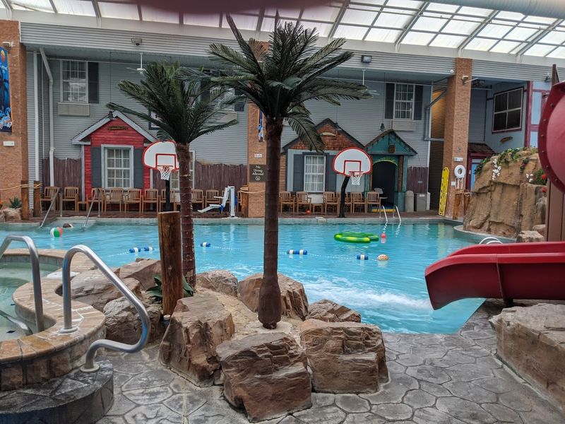 Comfort Inn Splash Harbor - Bellville, OH
