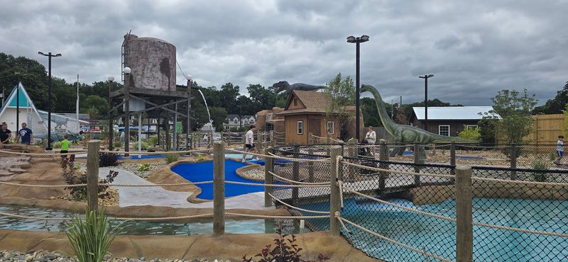 Fossil Falls Mini Golf (Vernon)