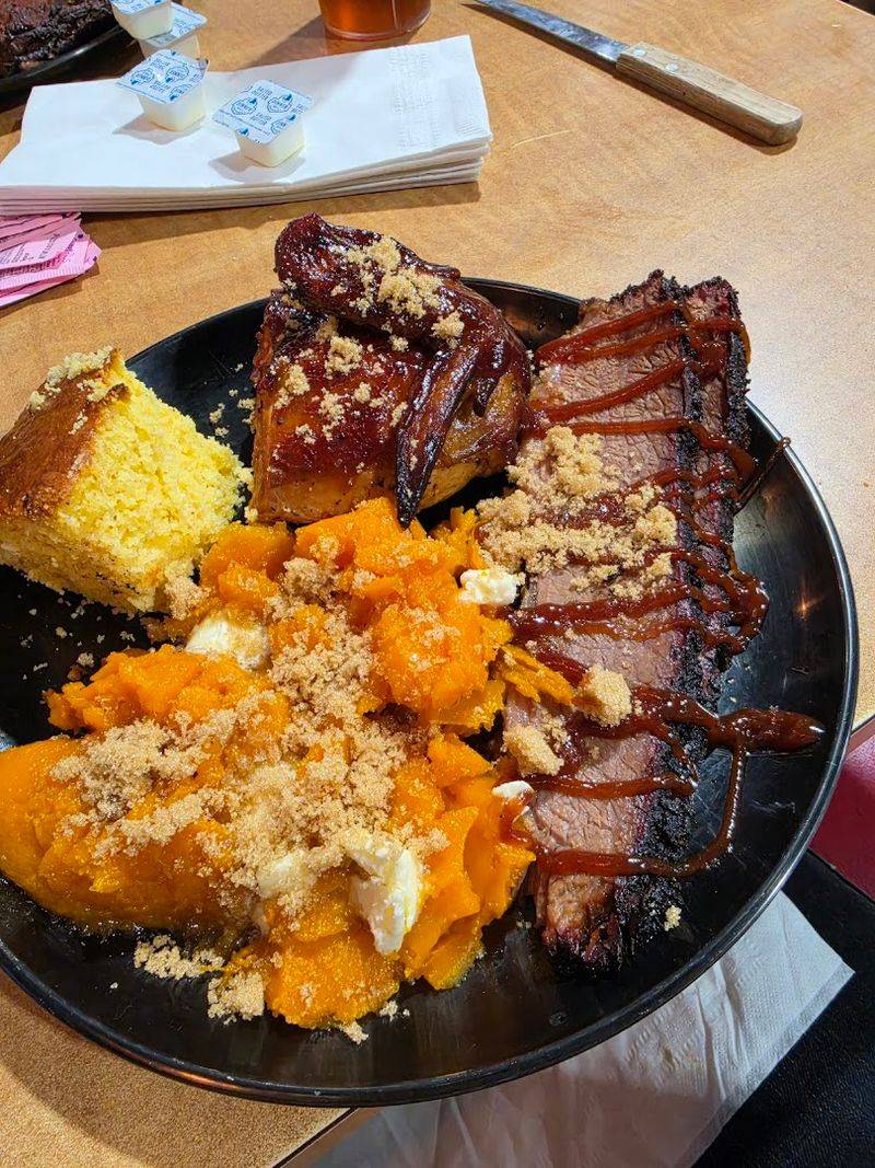 The Log Cabin Tavern &ndash; Liberty Center