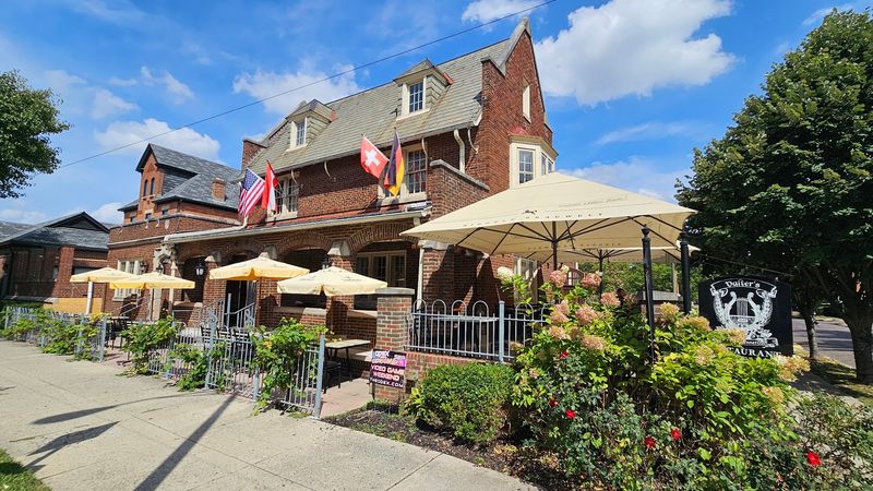 Valter's at the Maennerchor &mdash; Columbus