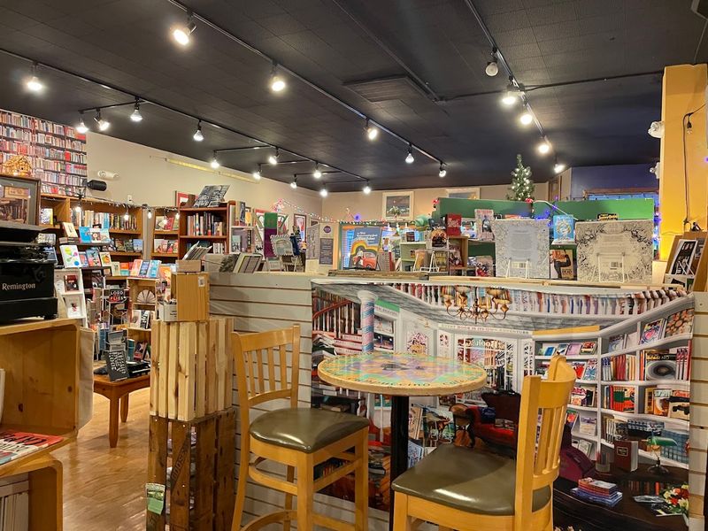 Book Nook & Java Shop &mdash; Montague