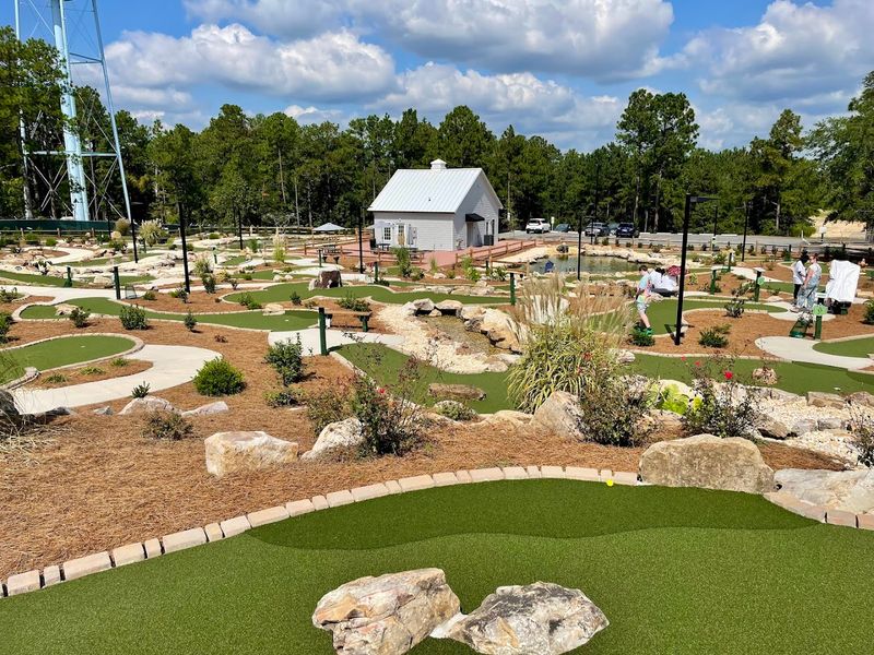 Wee Pines Mini Golf