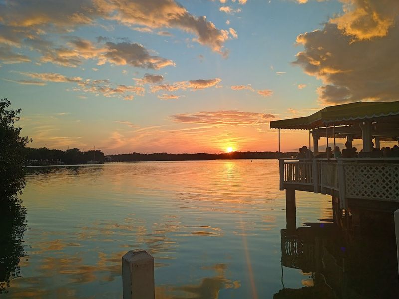 Lorelei Restaurant & Cabana Bar