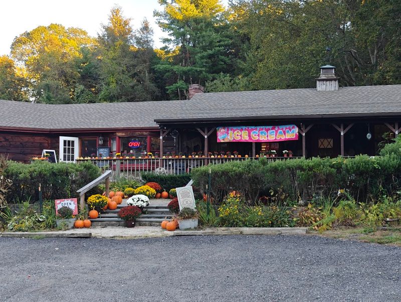 Oronoque Farms Bakery