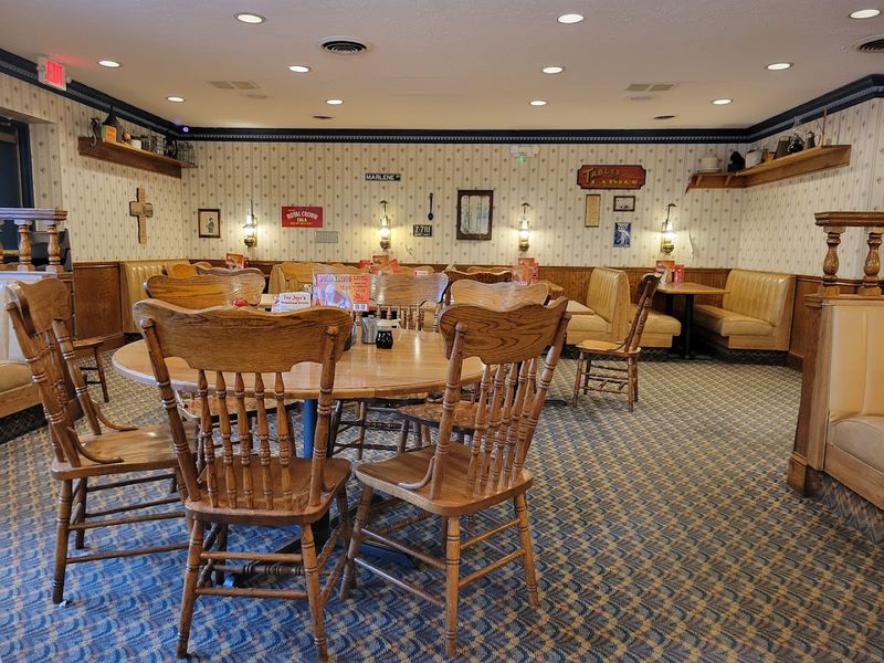 Tee Jaye&rsquo;s Country Place &mdash; Columbus, OH