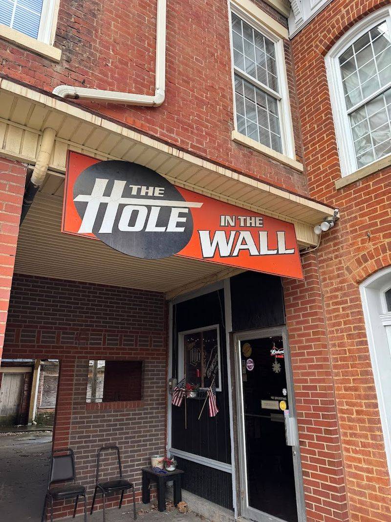The Hole in the Wall &mdash; Somerset