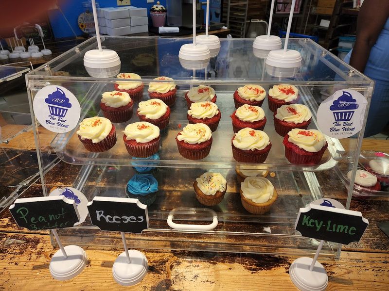 The Best Blue Velvet Cupcakes 