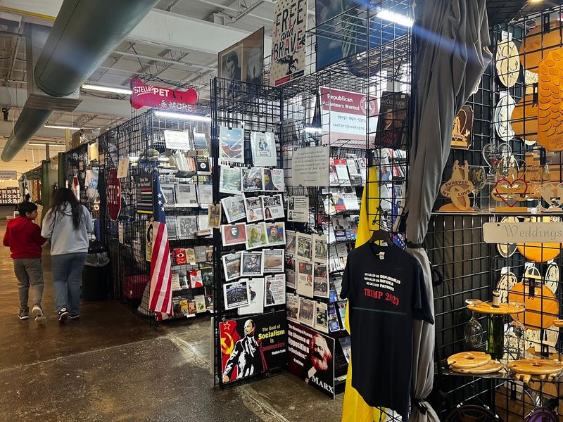 Raleigh Flea Market, Raleigh, Wake County