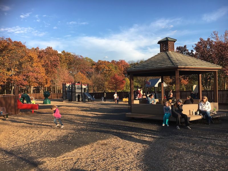 Manderach Memorial Playground