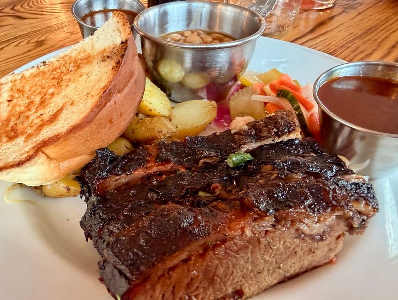Smoke and Porter Public House - Traverse City, Grand Traverse County