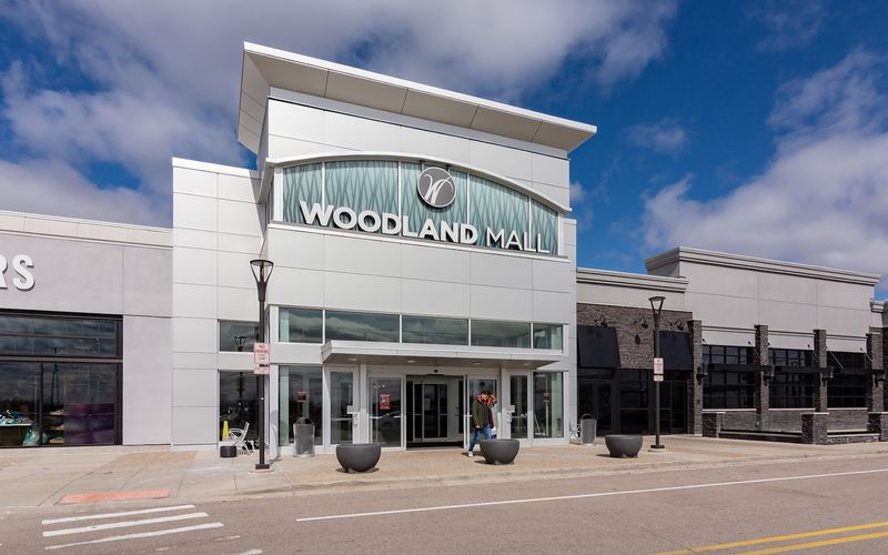 Woodland Mall &mdash; Grand Rapids