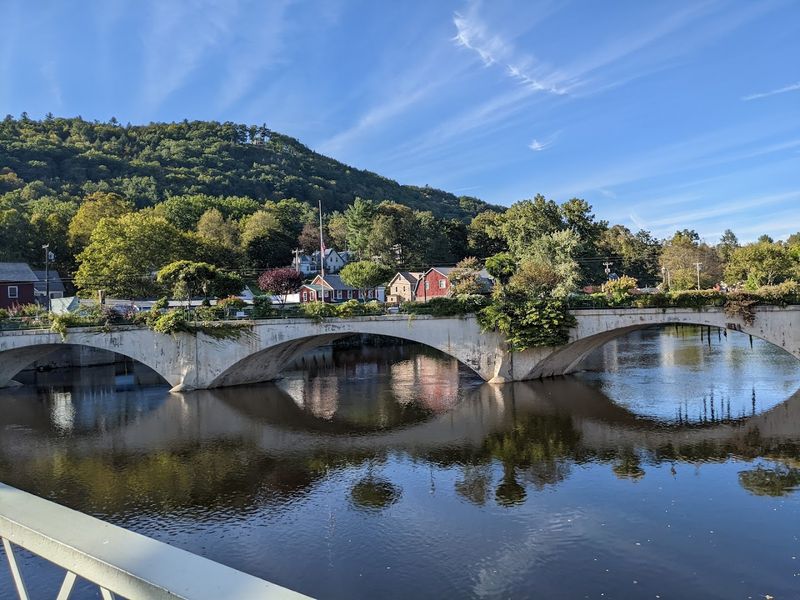Deerfield to Shelburne Falls Arts Drive - Deerfield, Franklin County, to Shelburne Falls, Franklin County
