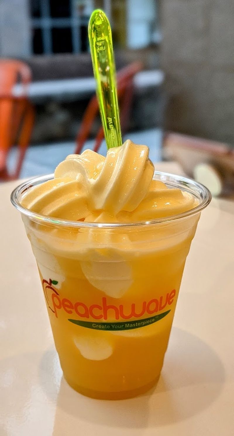 Peachwave Frozen Yogurt – Fairfax