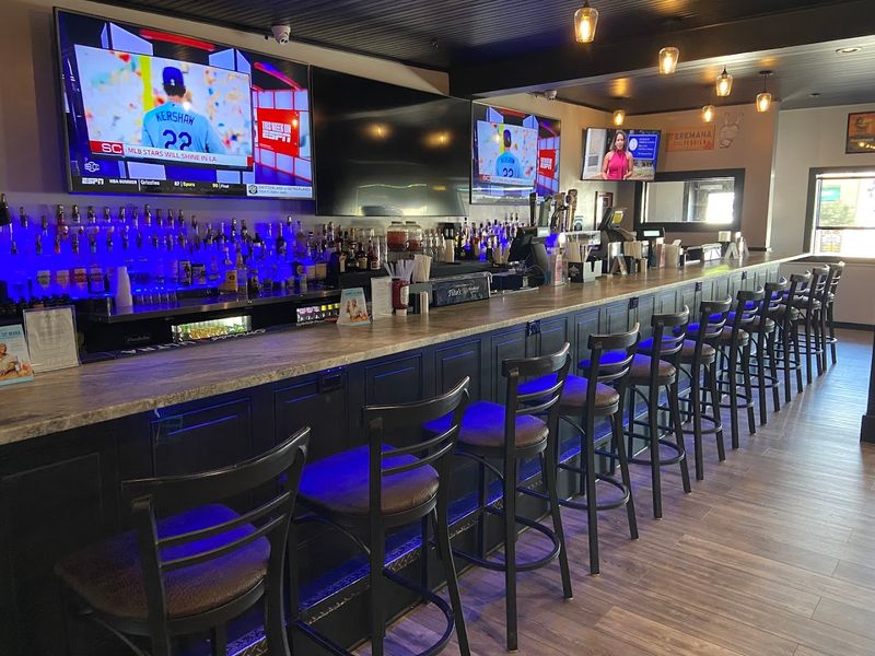 Rally Caps Sports Bar & Grill (North Branford)