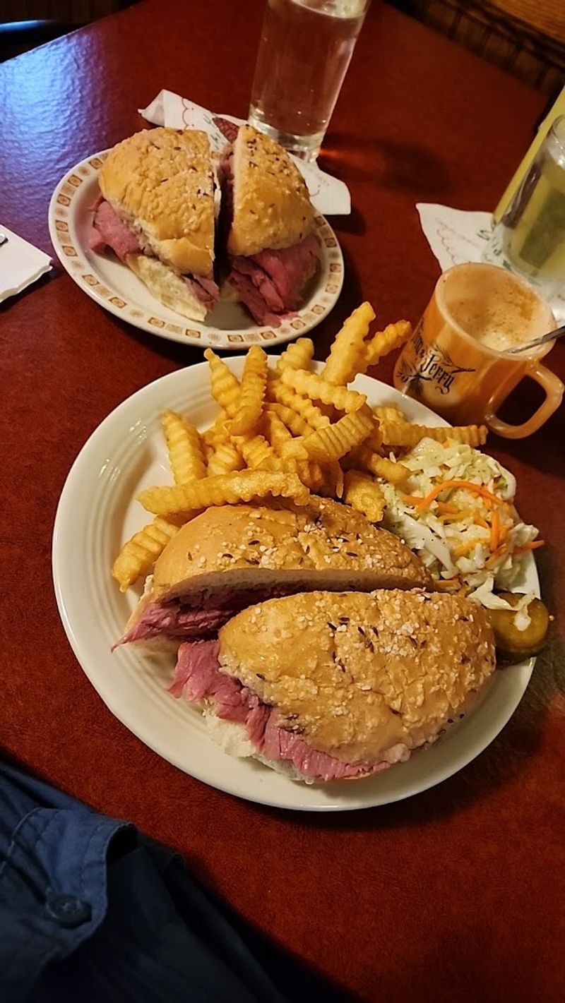 The Legendary Beef on Weck Experience