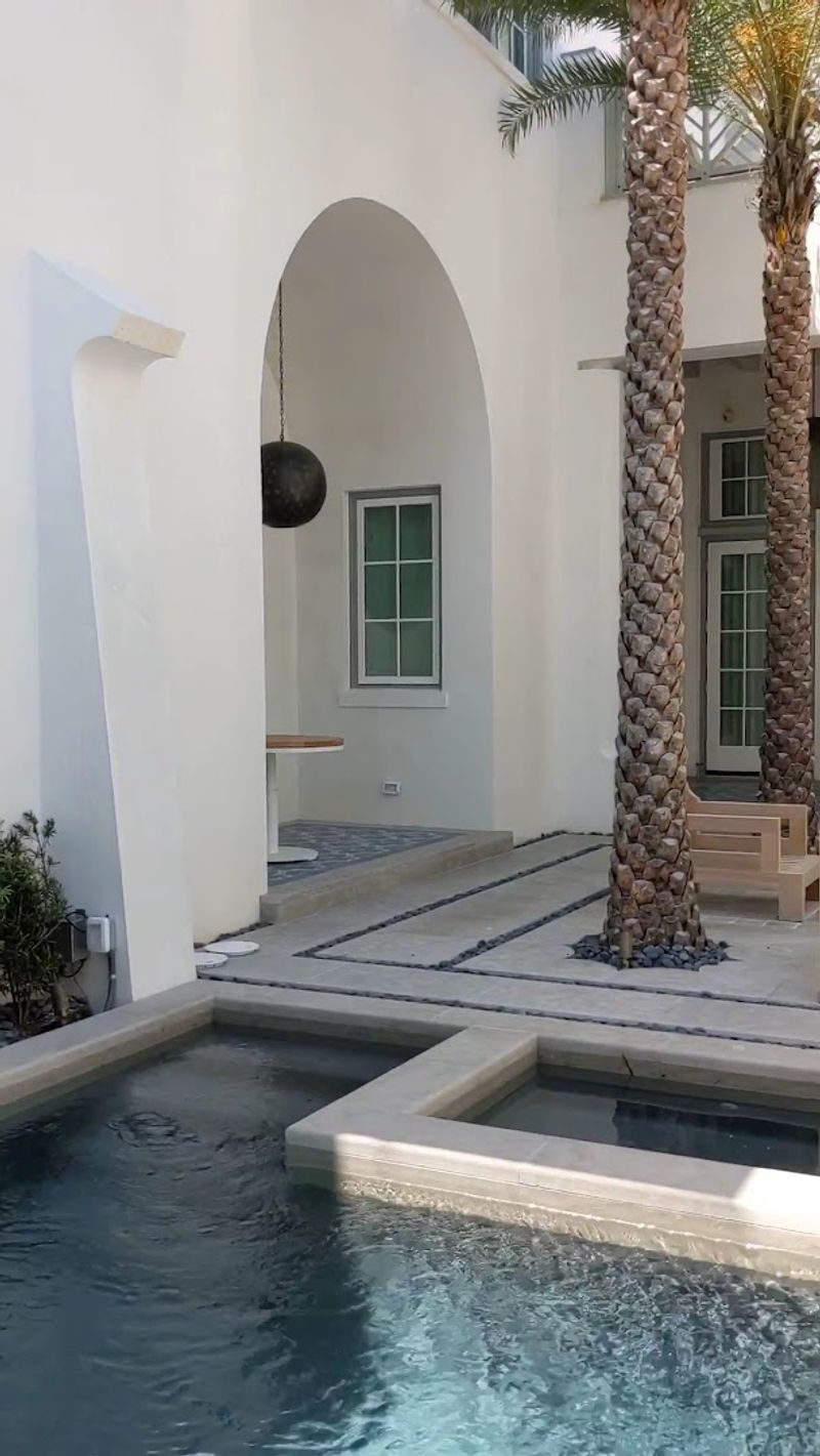 Scenic Courtyards and Hidden Gardens