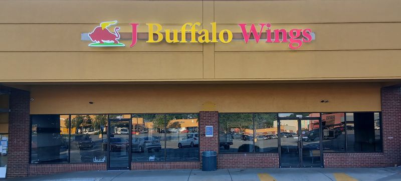 J Buffalo Wings 